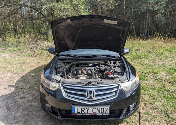 Honda Accord cena 26000 przebieg: 288000, rok produkcji 2010 z Lipiany małe 466